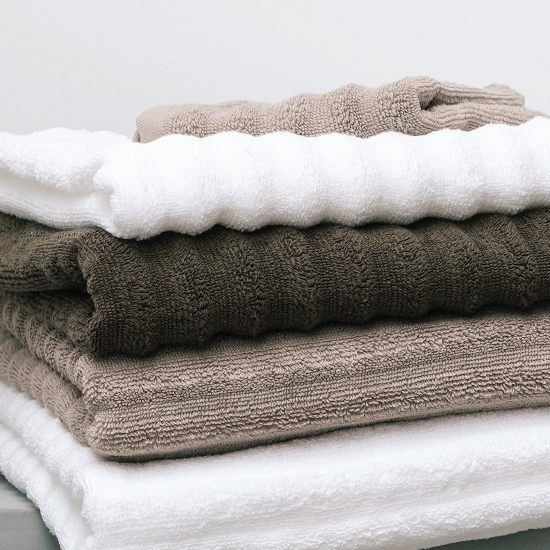 Aura I håndklæde 50x70 cm