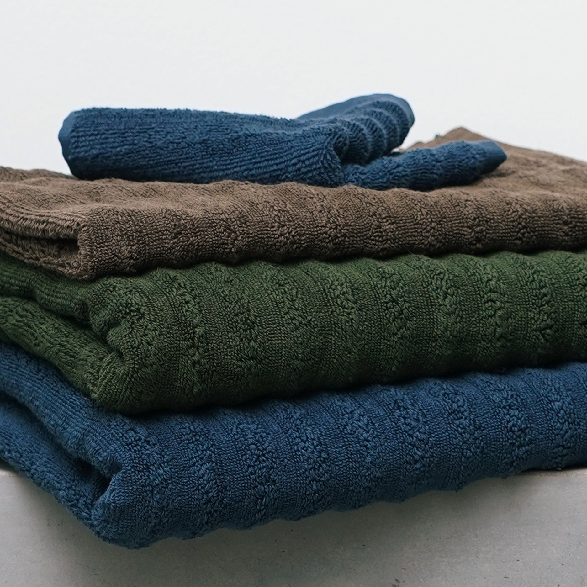 Aura I håndklæde 50x100 cm