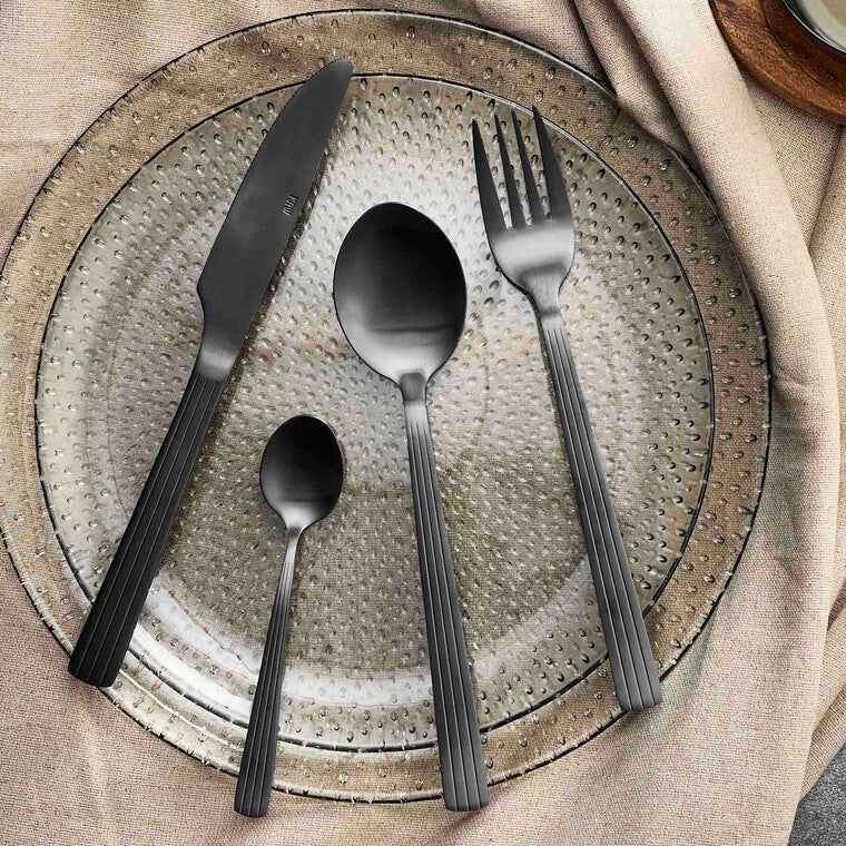 RAW bestiksæt 24 dele mat sort