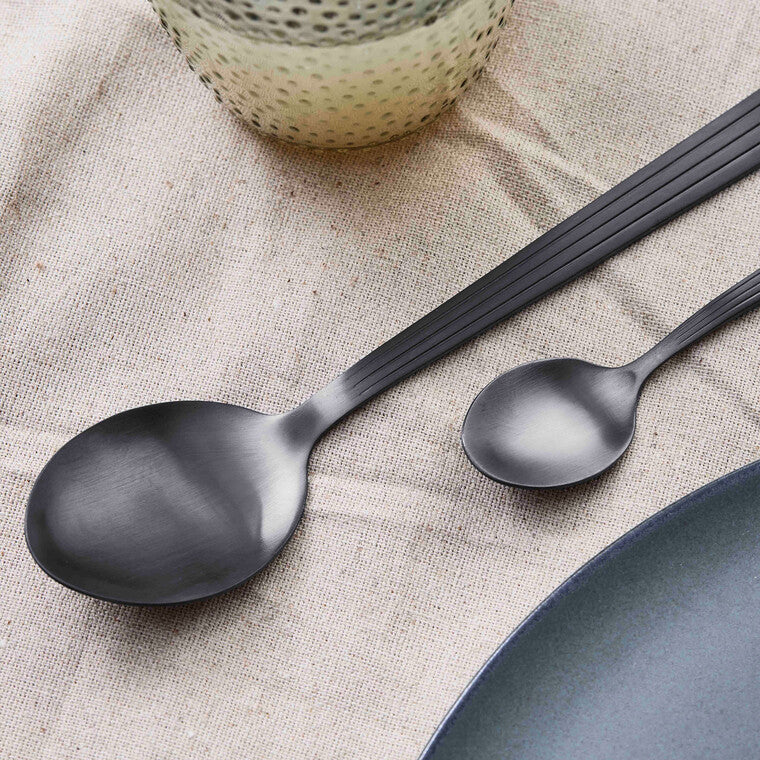 RAW bestiksæt 24 dele mat sort