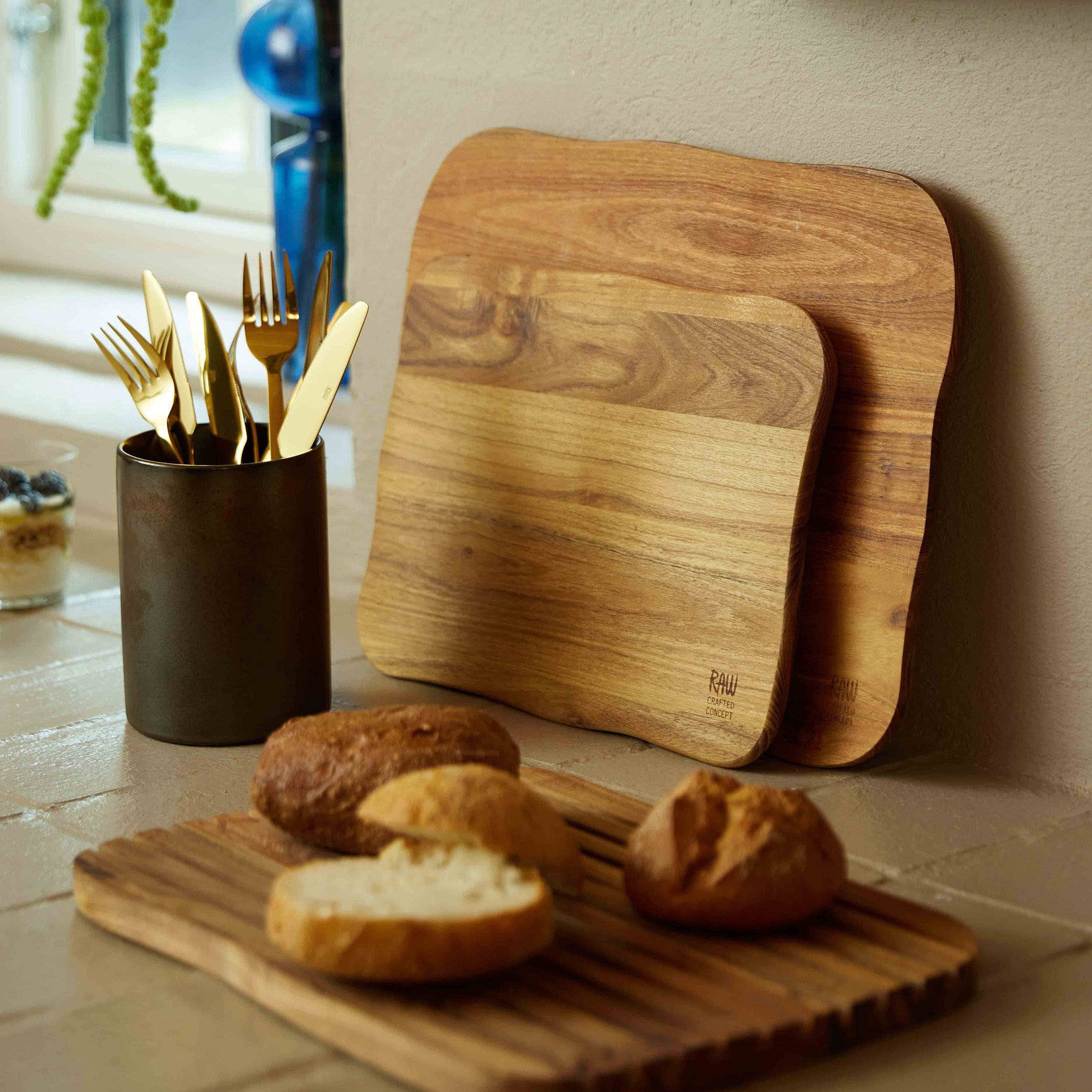 RAW skærebræt 40x30 cm teak