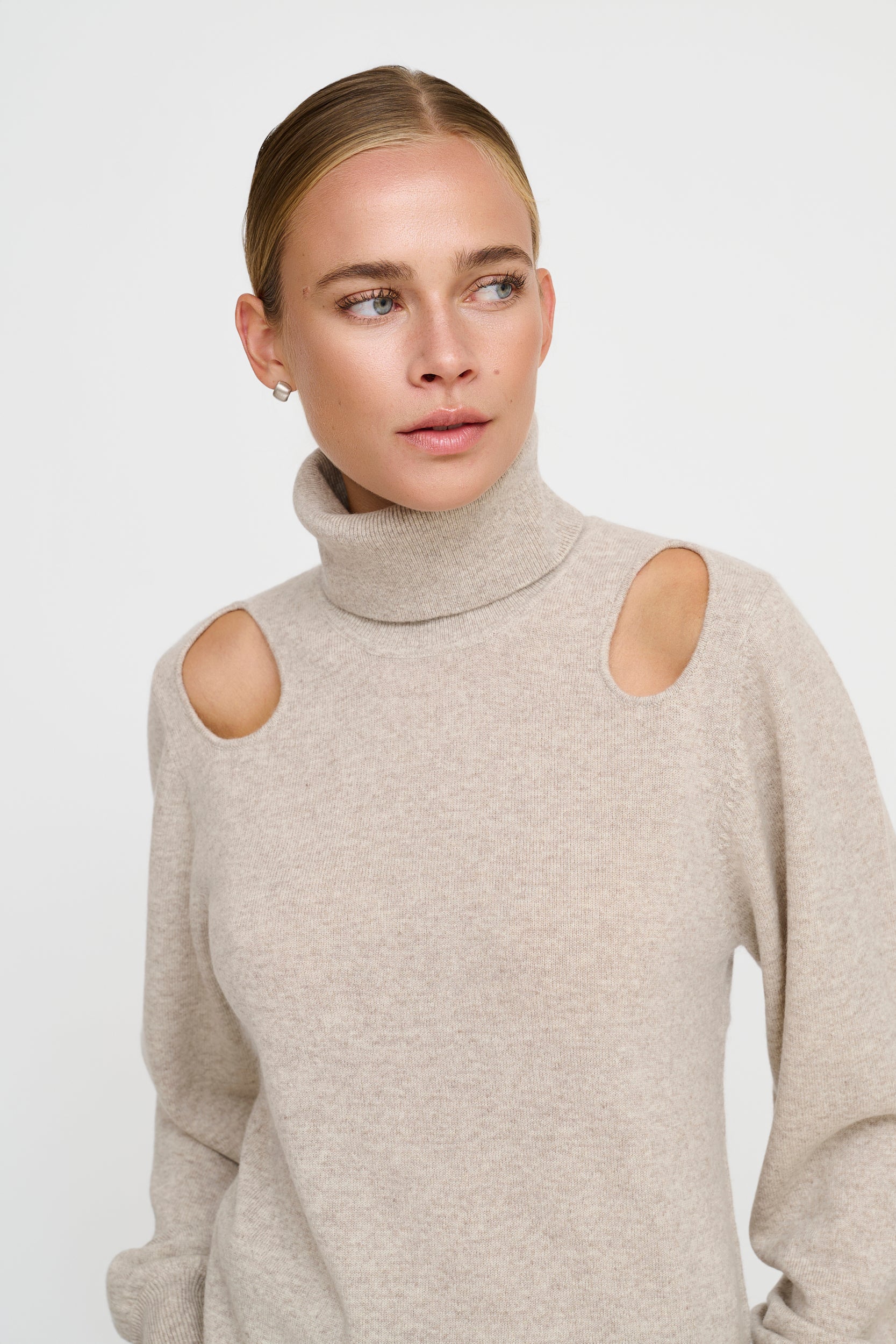 CREugenia Strik Sweater