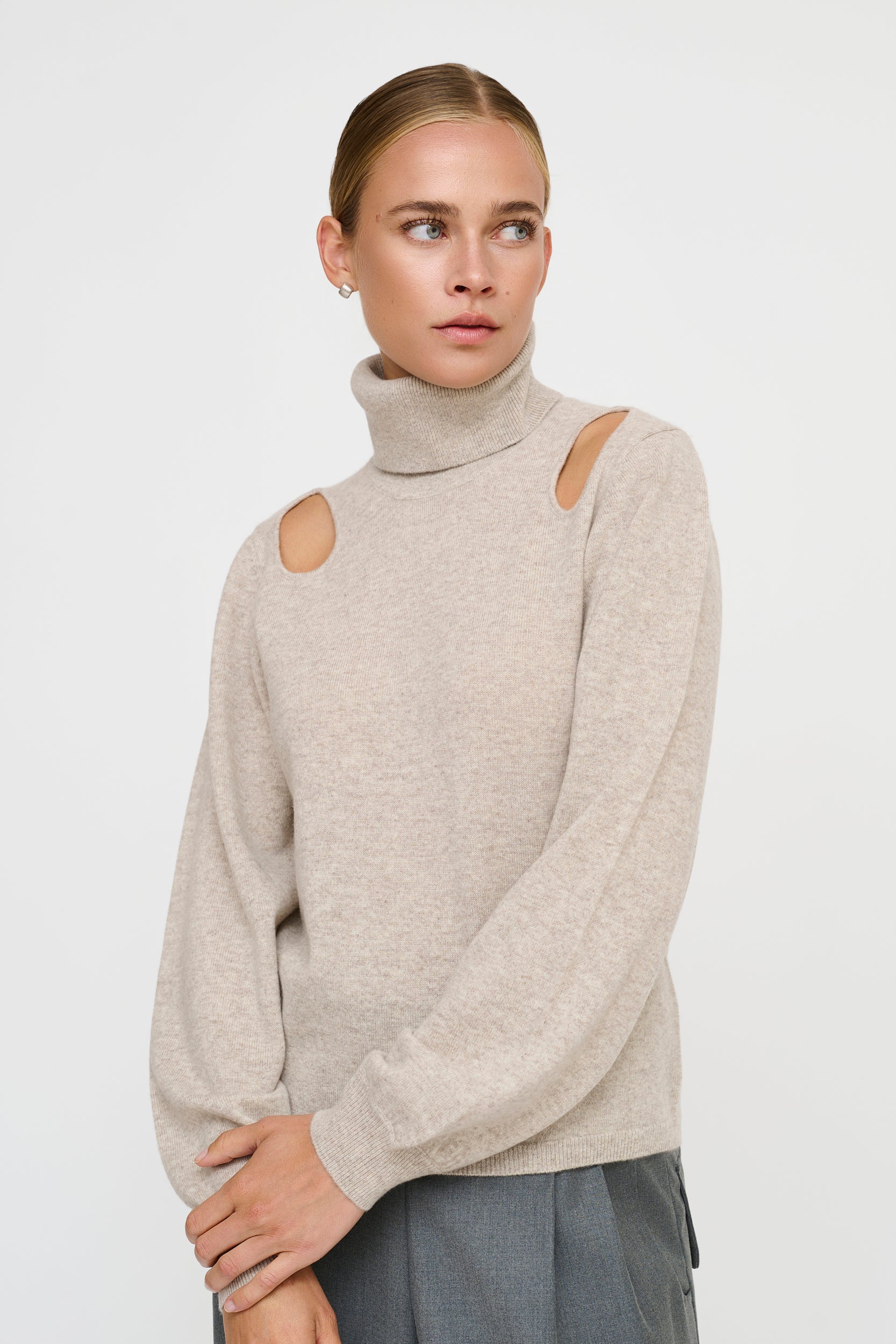 CREugenia Strik Sweater