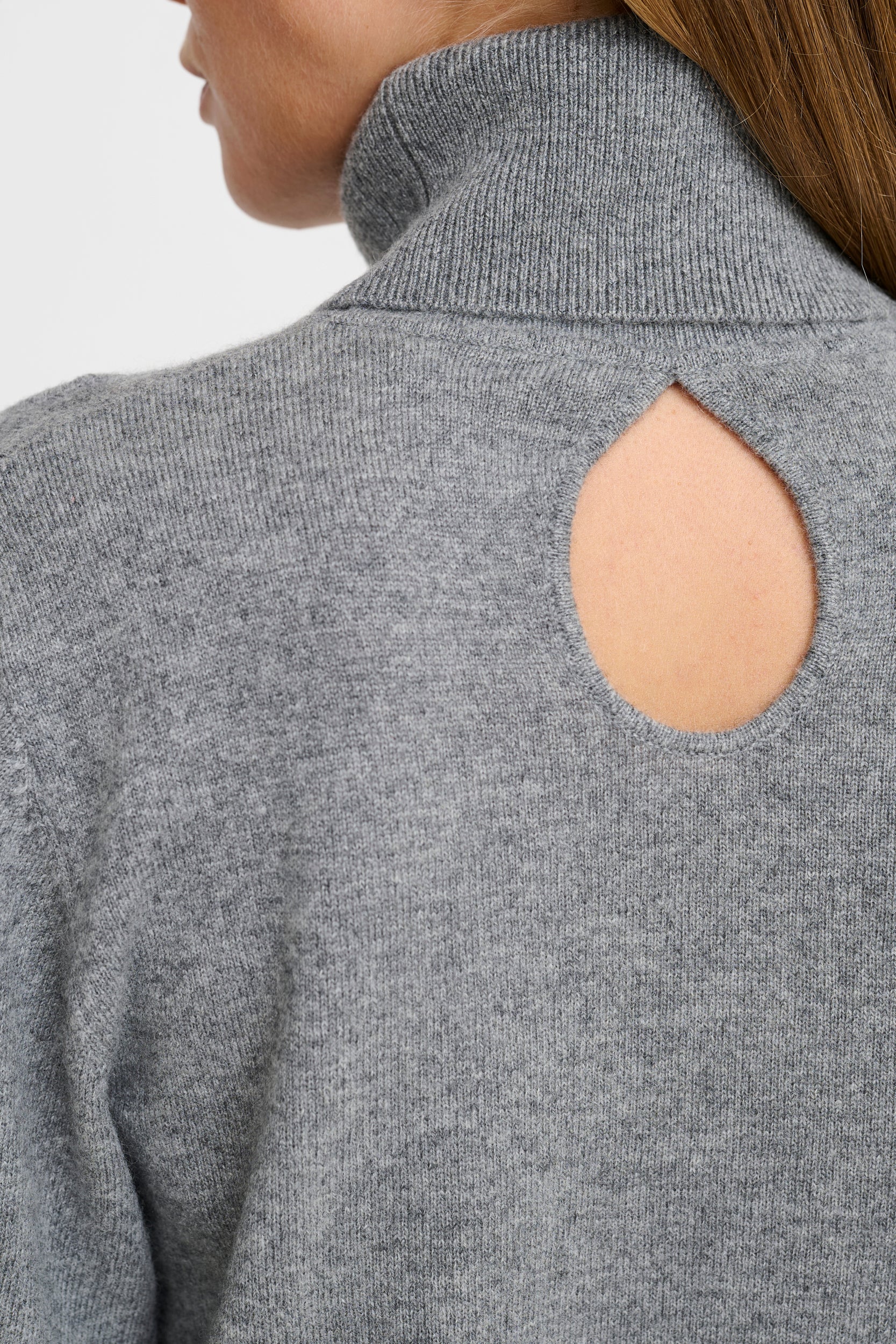 CREugenia Strik Sweater