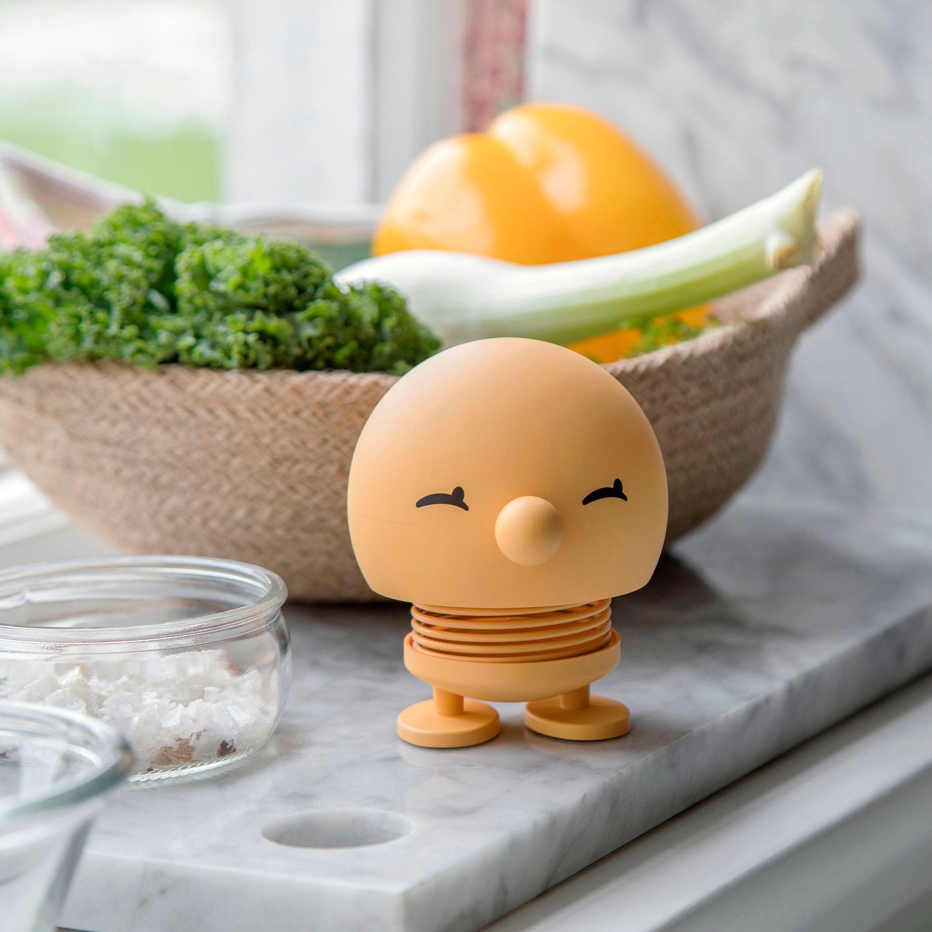 Soft Bimble mellem mimosa