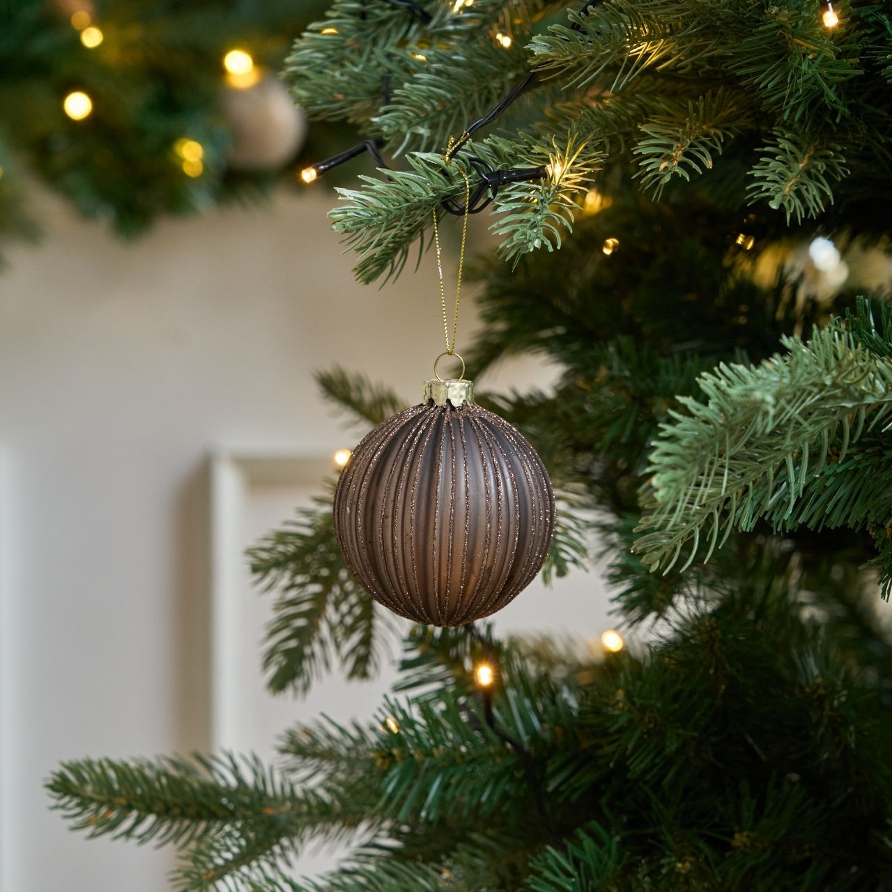 Julekugle m/lodrette streger 4 stk.