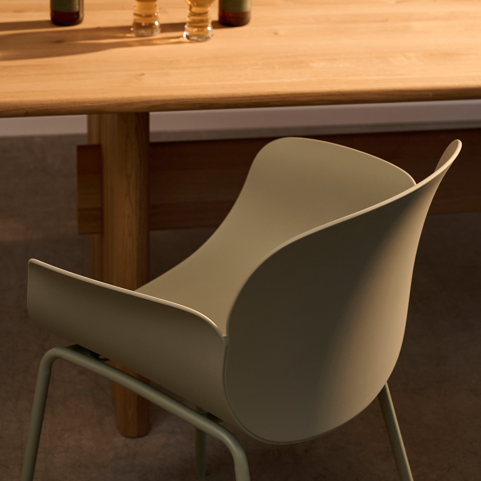 Como spisebordsstol plast