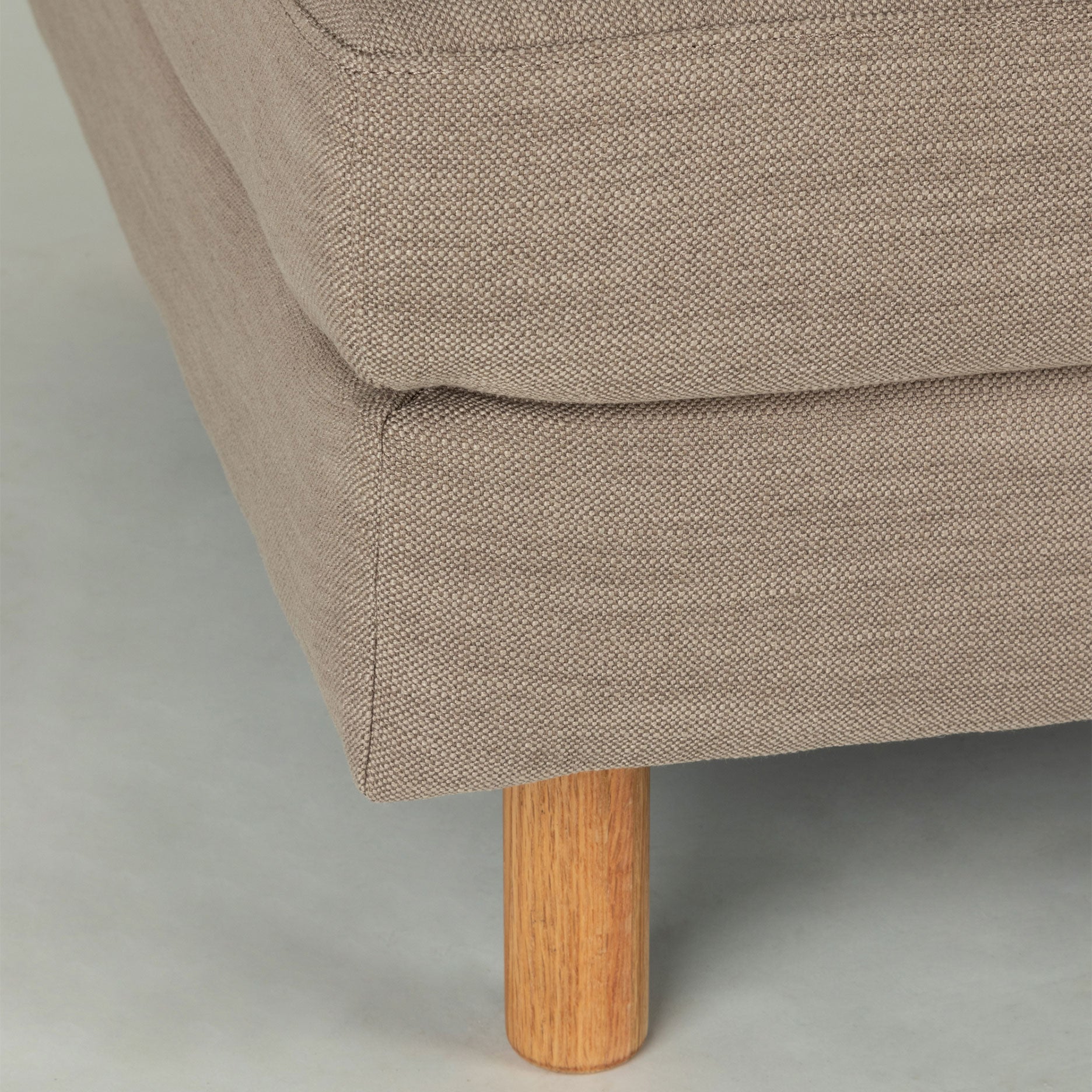 Stapleton Ottoman/puf