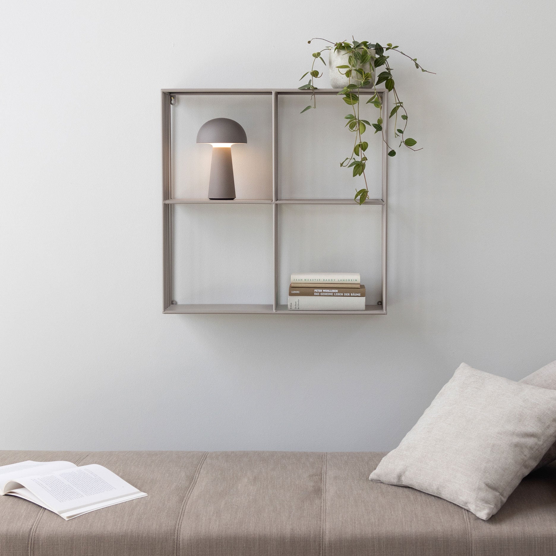 Nohr vægreol m. rum