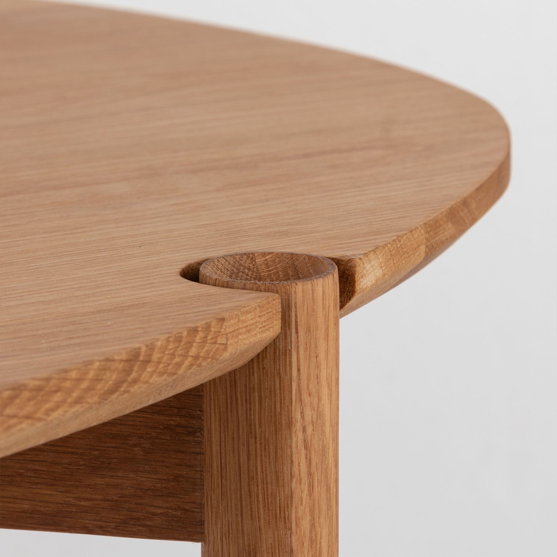 Colo Cross sofabord, FSC certificeret egetræ H43 cm