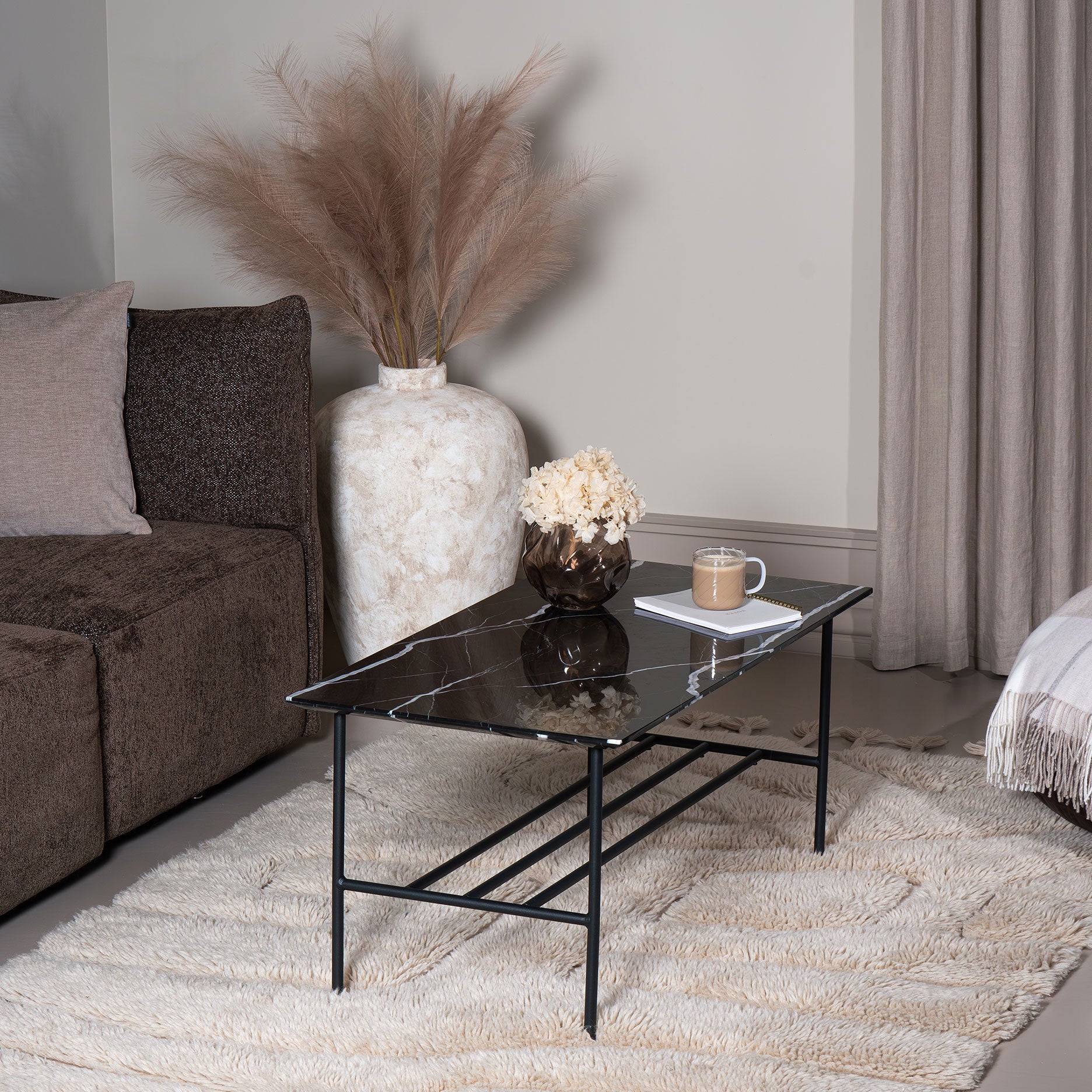 LINES II sofabord i marmor 100x50 cm