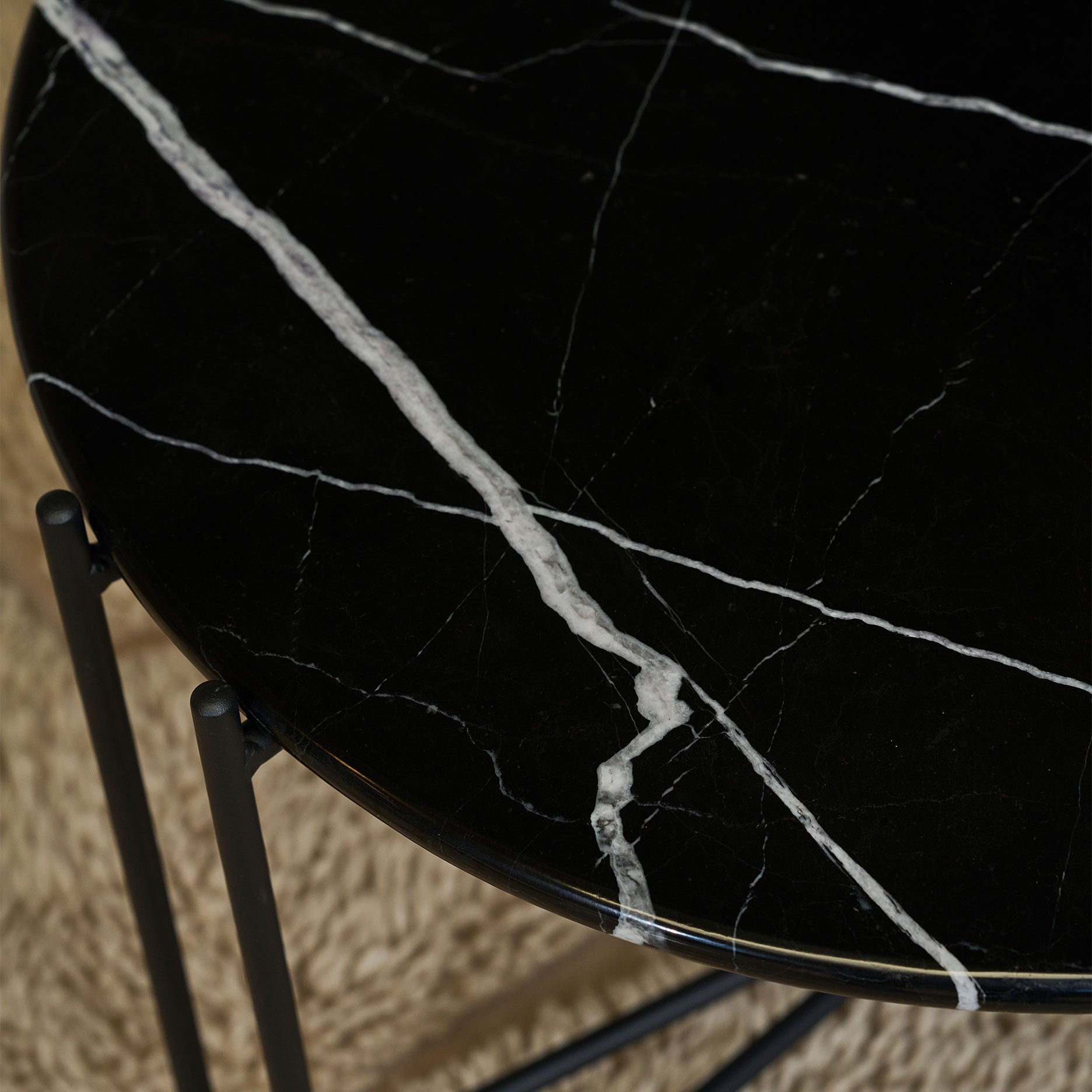 Viola III sofabord i marmor Ø62 cm