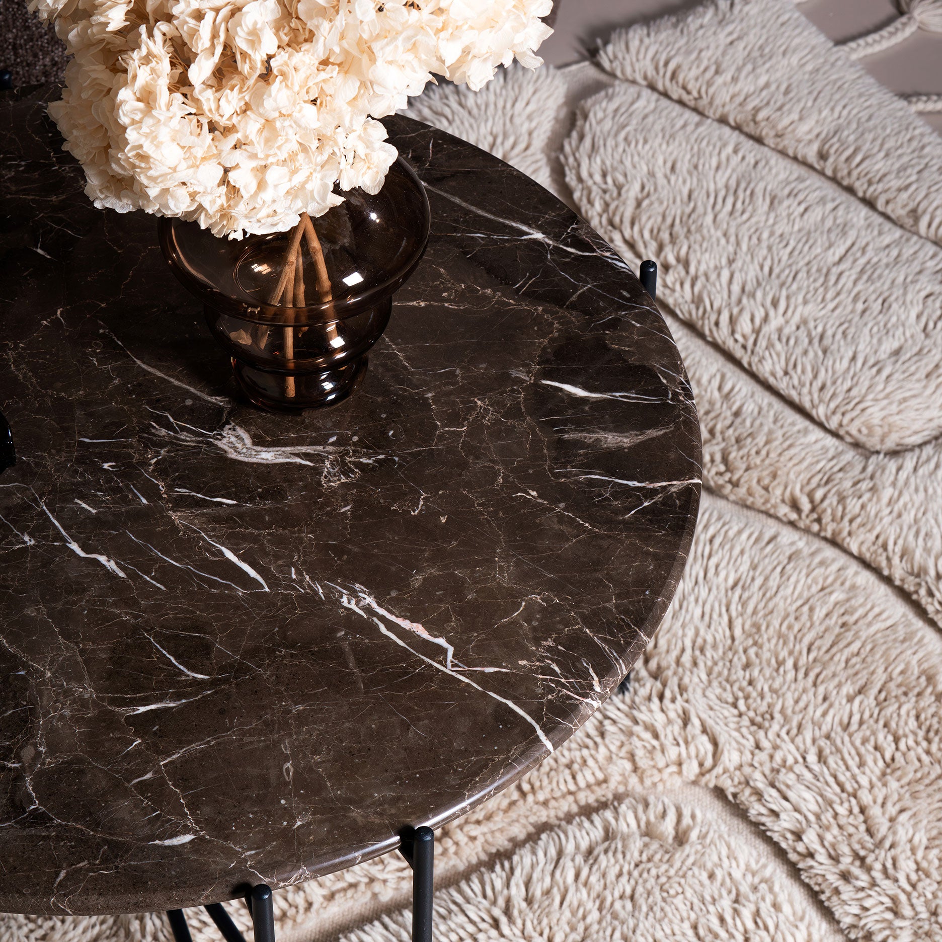 Viola III sofabord i marmor Ø82 cm