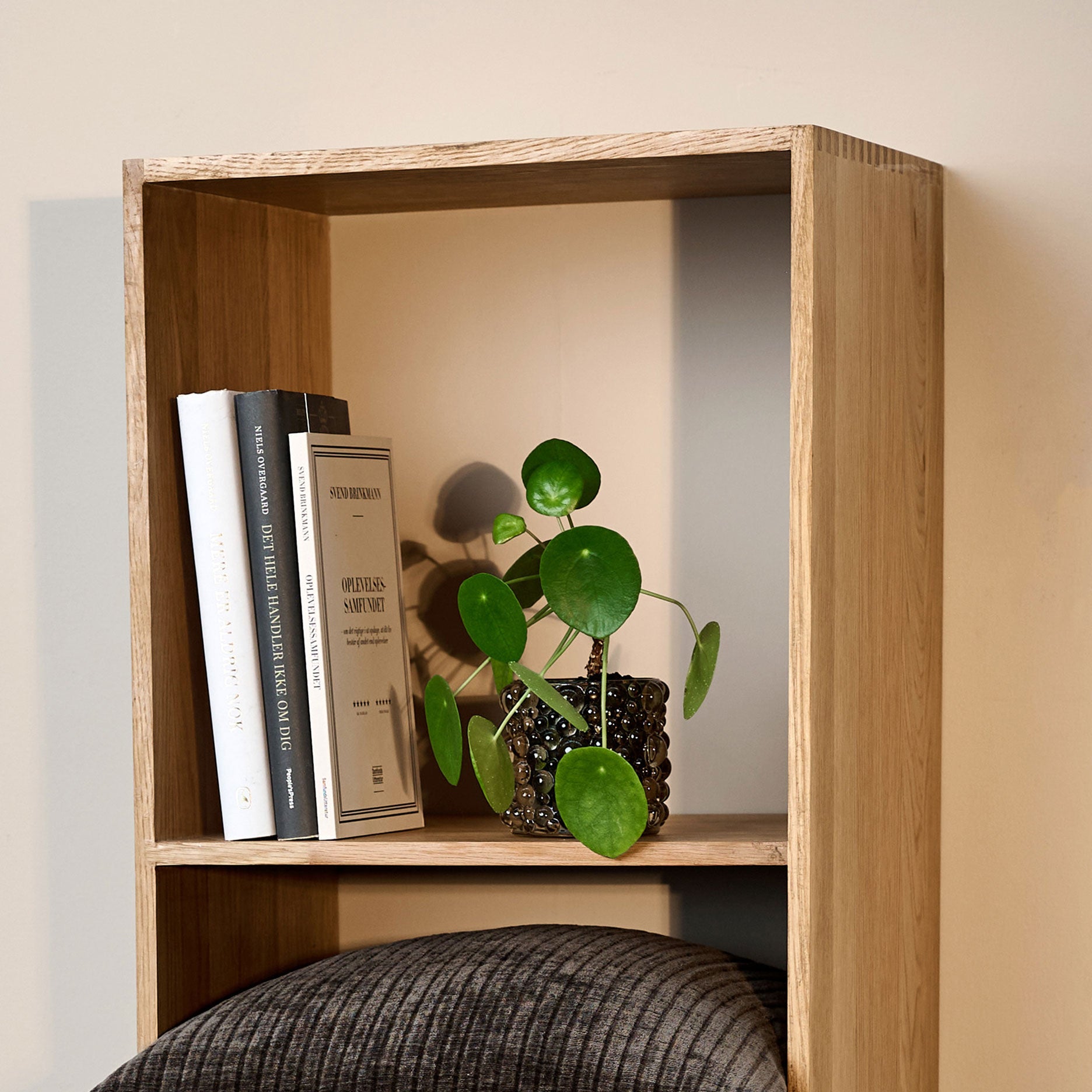 Keeper II reolmodul, FSC-certificeret egetræ 4H D30 cm