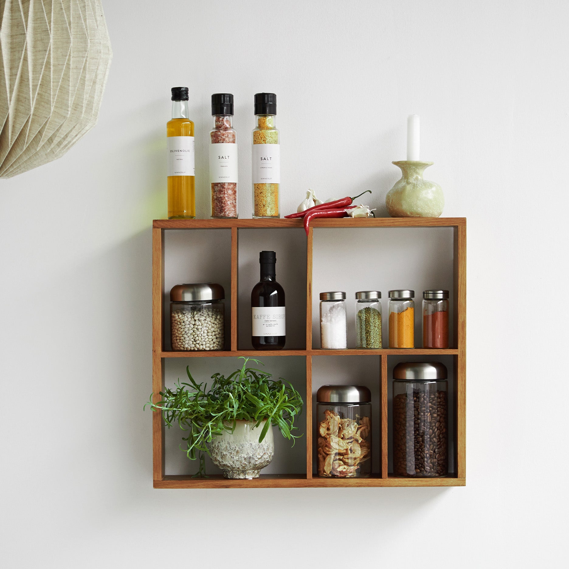 Keeper II væghylde, FSC certificeret egetræ 56x48 cm