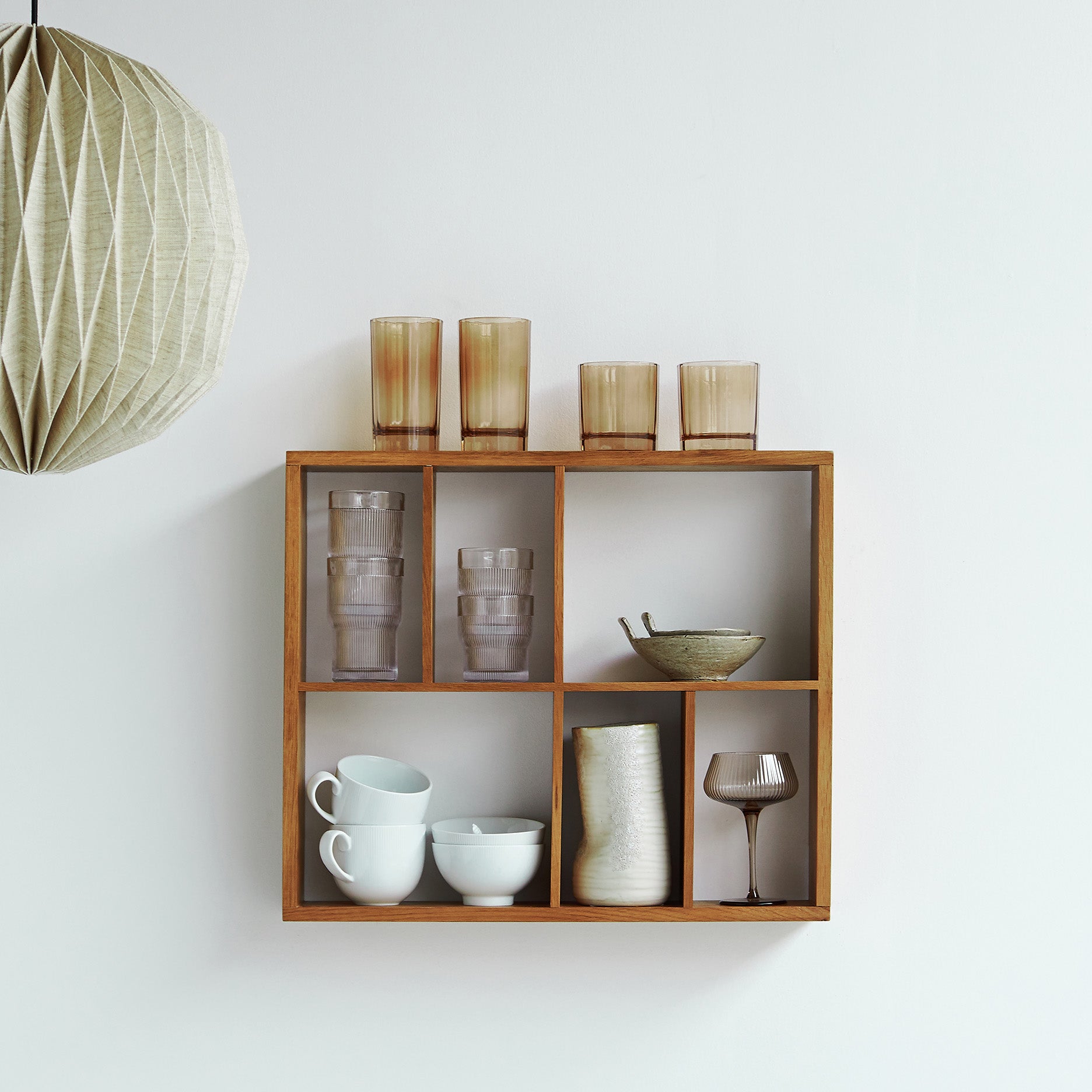 Keeper II væghylde, FSC certificeret egetræ 56x48 cm