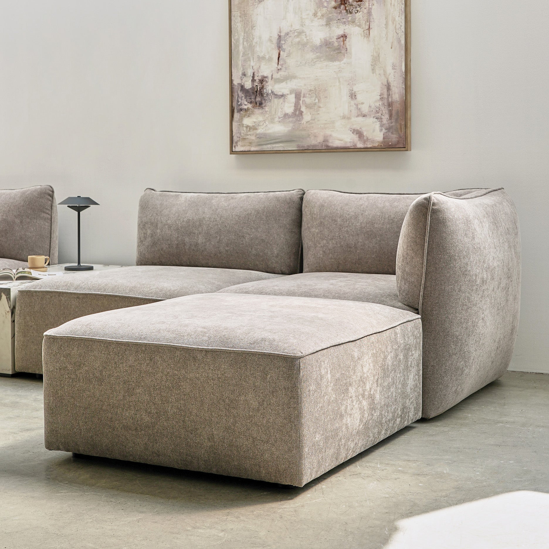 Adelaide II (XL) ottoman