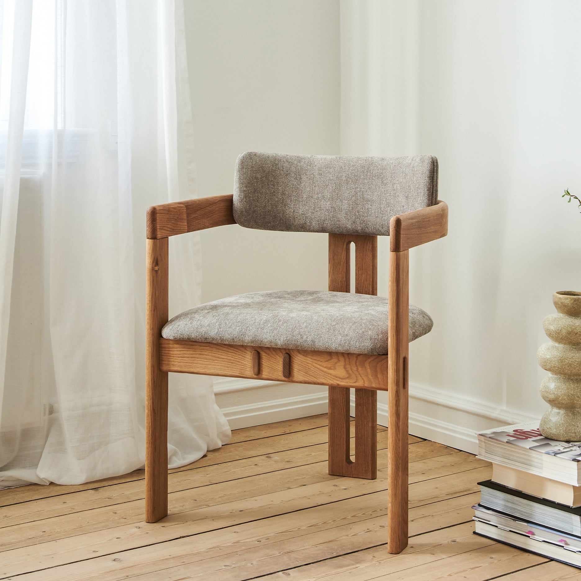 Osaka spisebordsstol m. armlæn