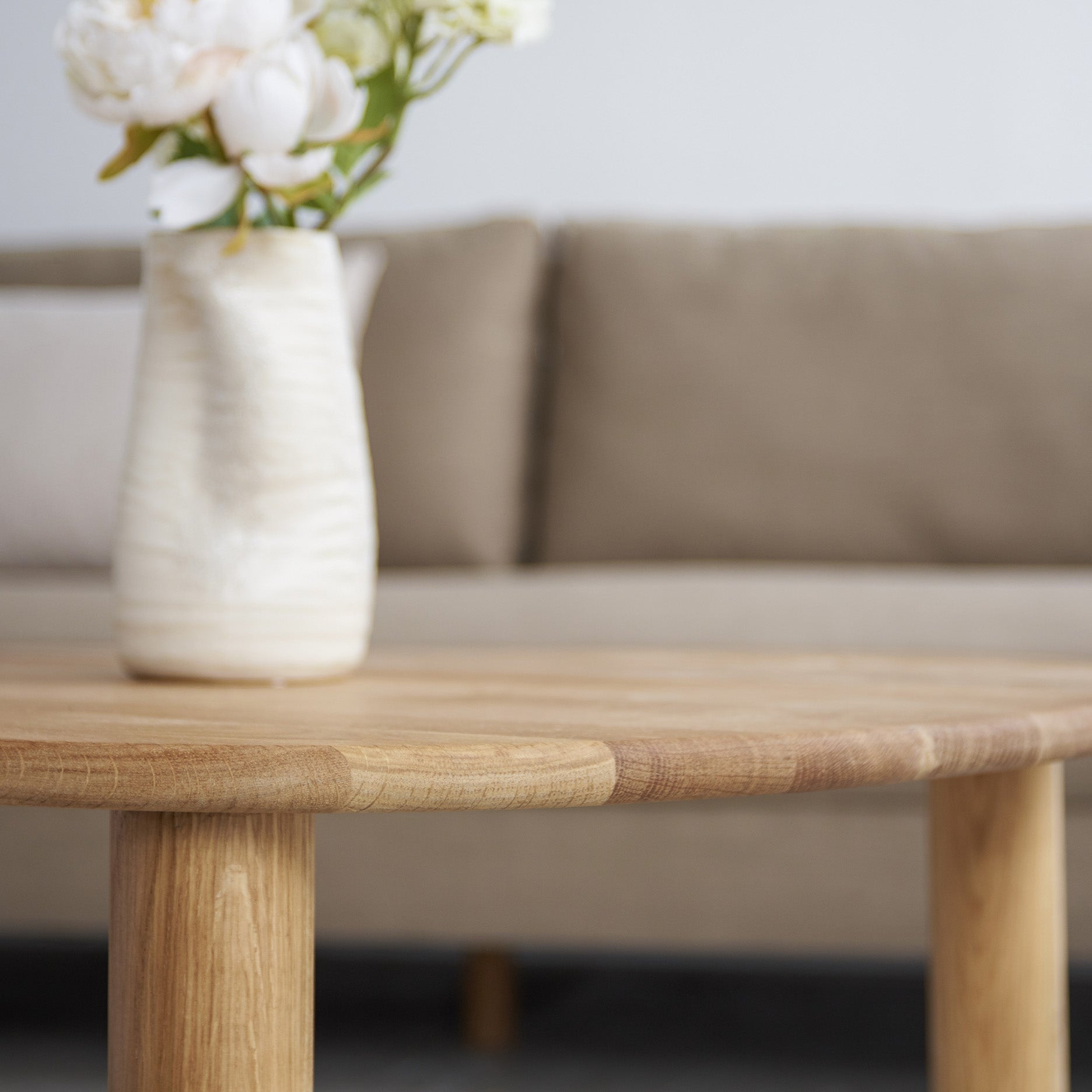 Pebble sofabord Ø90 cm, FSC-certificeret egetræ