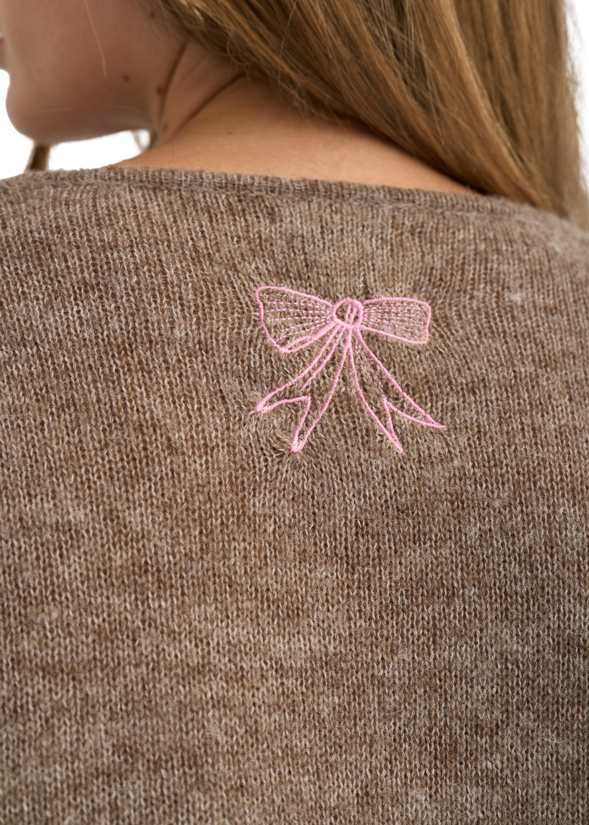 NUYppa Broderet Pullover