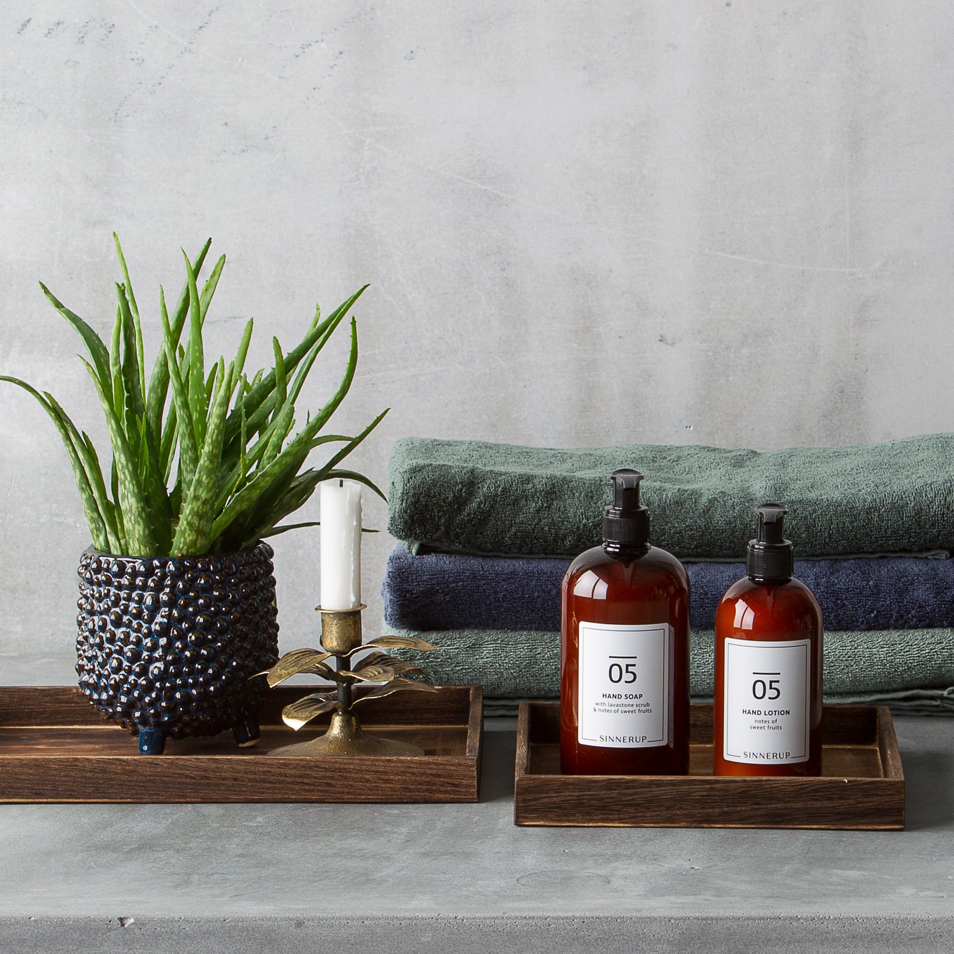 Dekorationsbakke i træ