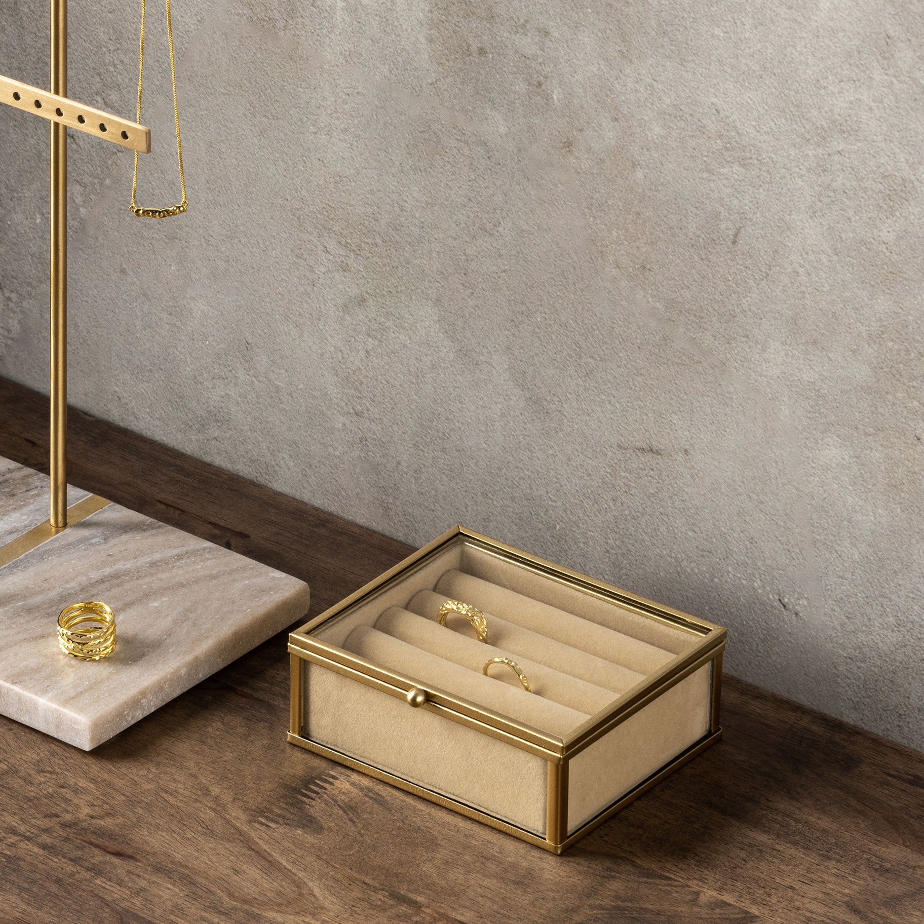 Smykkeskrin m. ét rum