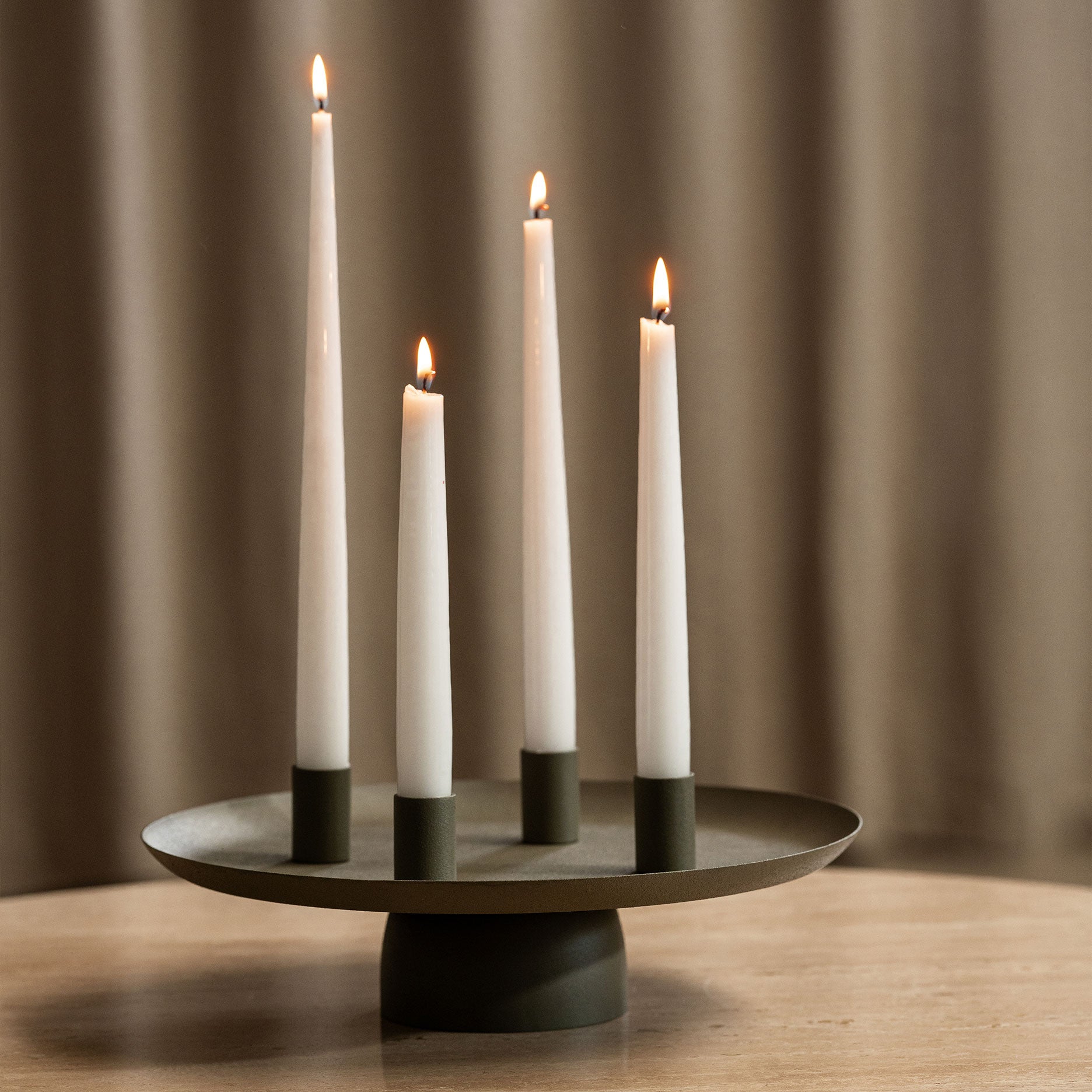 Matthæus bakke Ø30 cm med lysholder