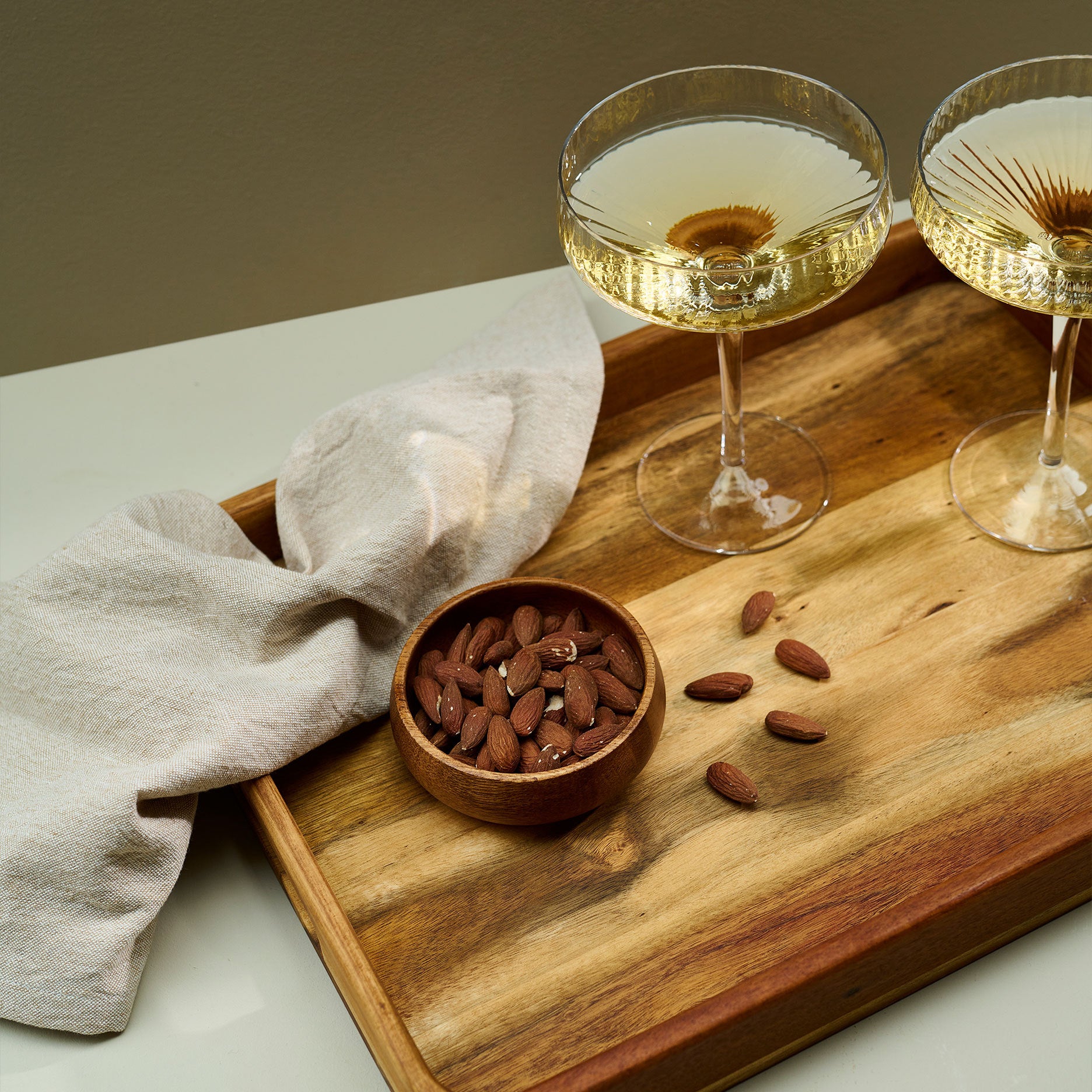 Auri akacie bakke m. håndtag