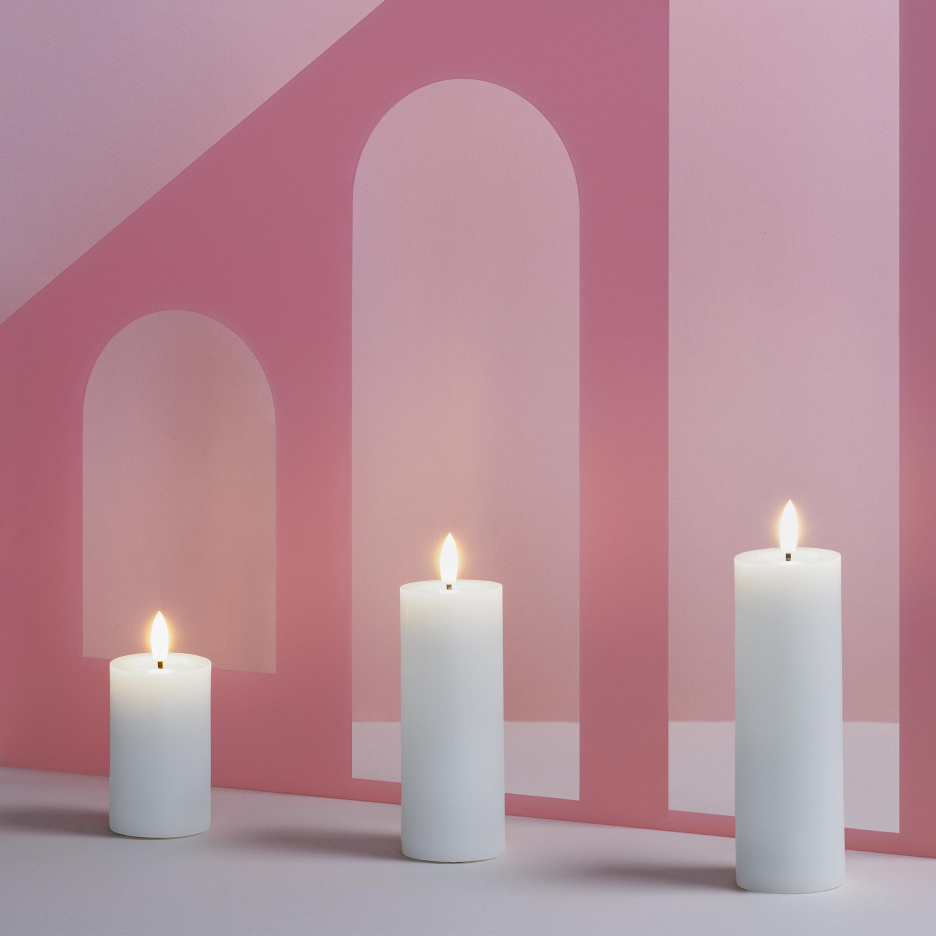 LED pillar candle 4,9x12,5 cm classic white