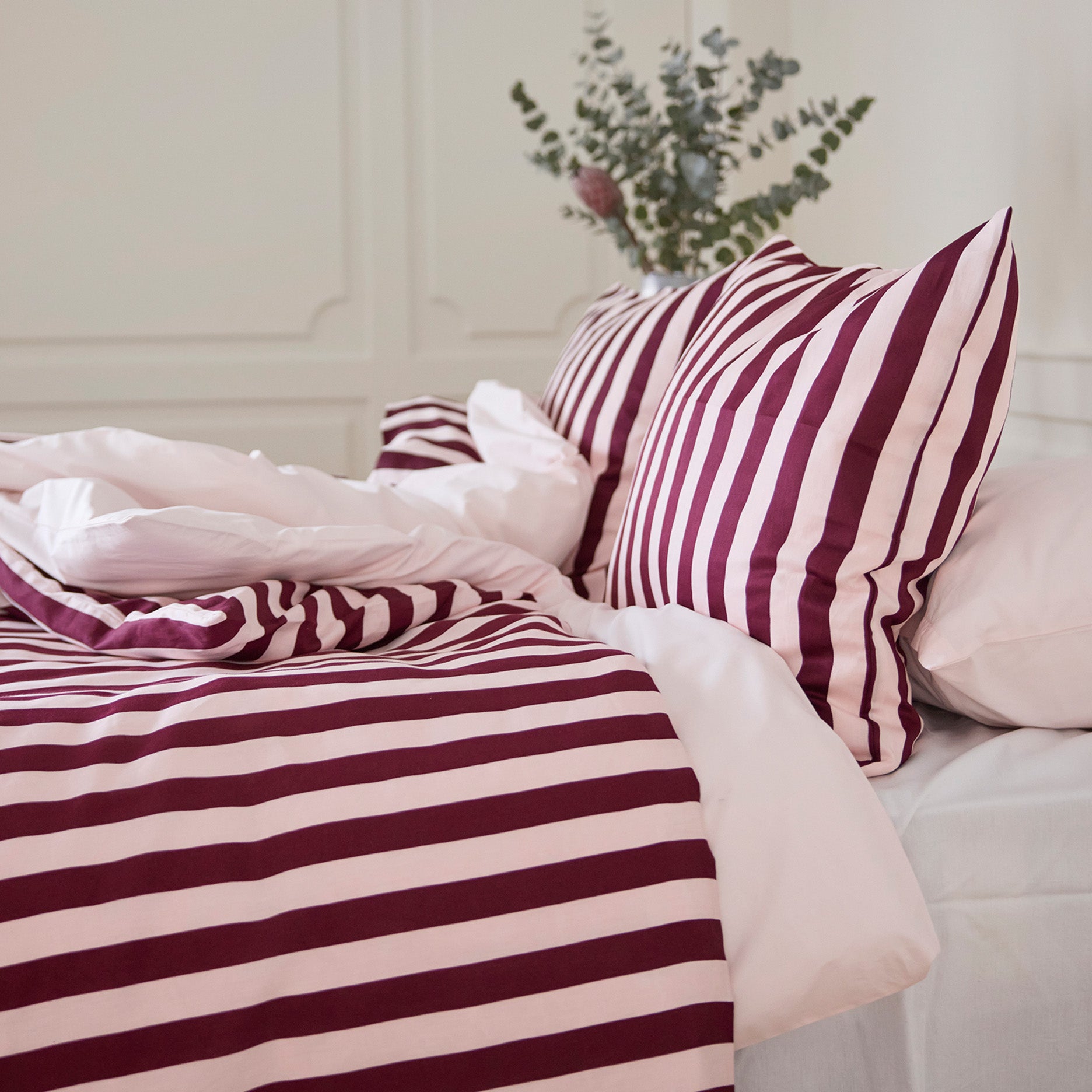 Blok strib sengetøj 140x220 cm Royal/rose