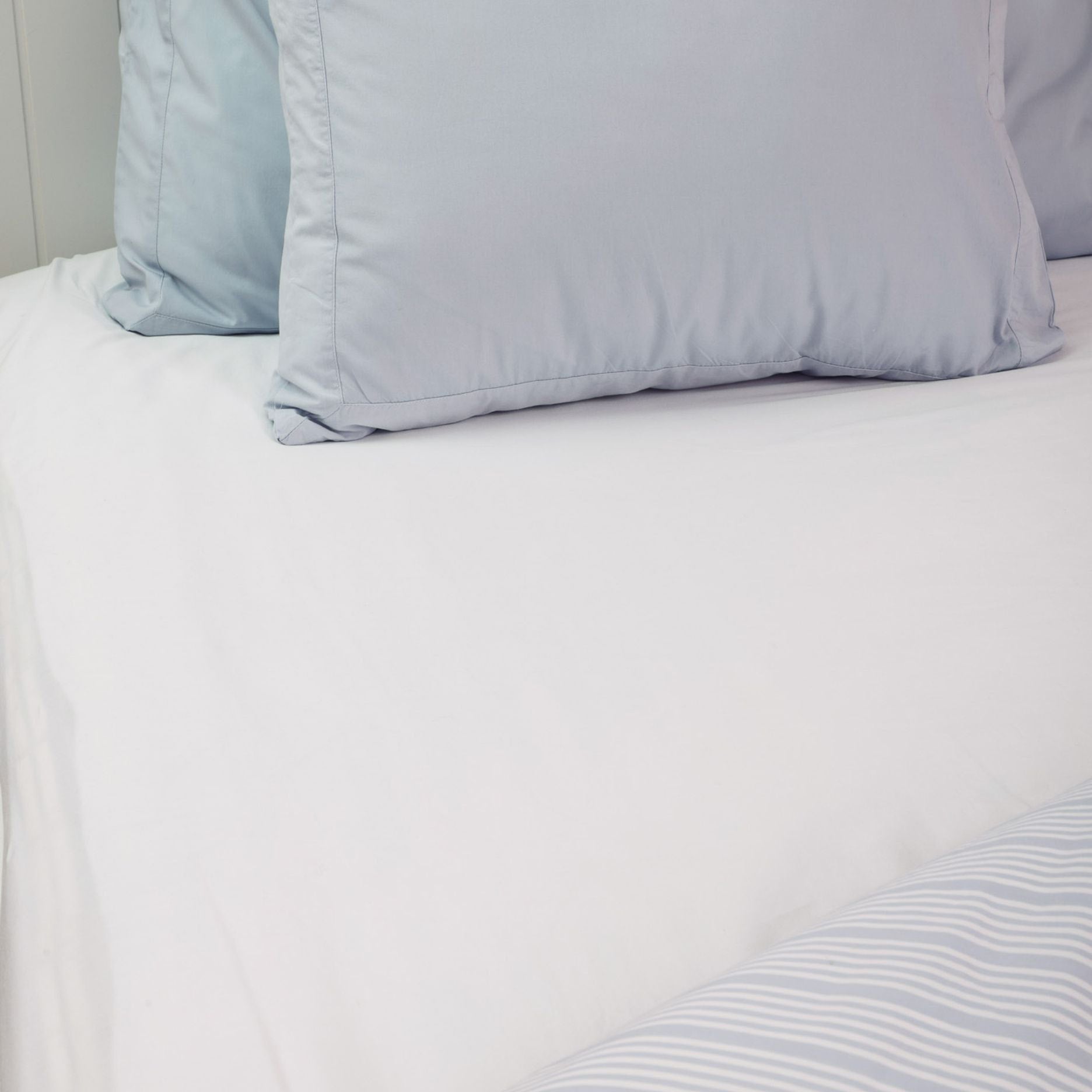 Bokslagen 90x200x15 cm hvid