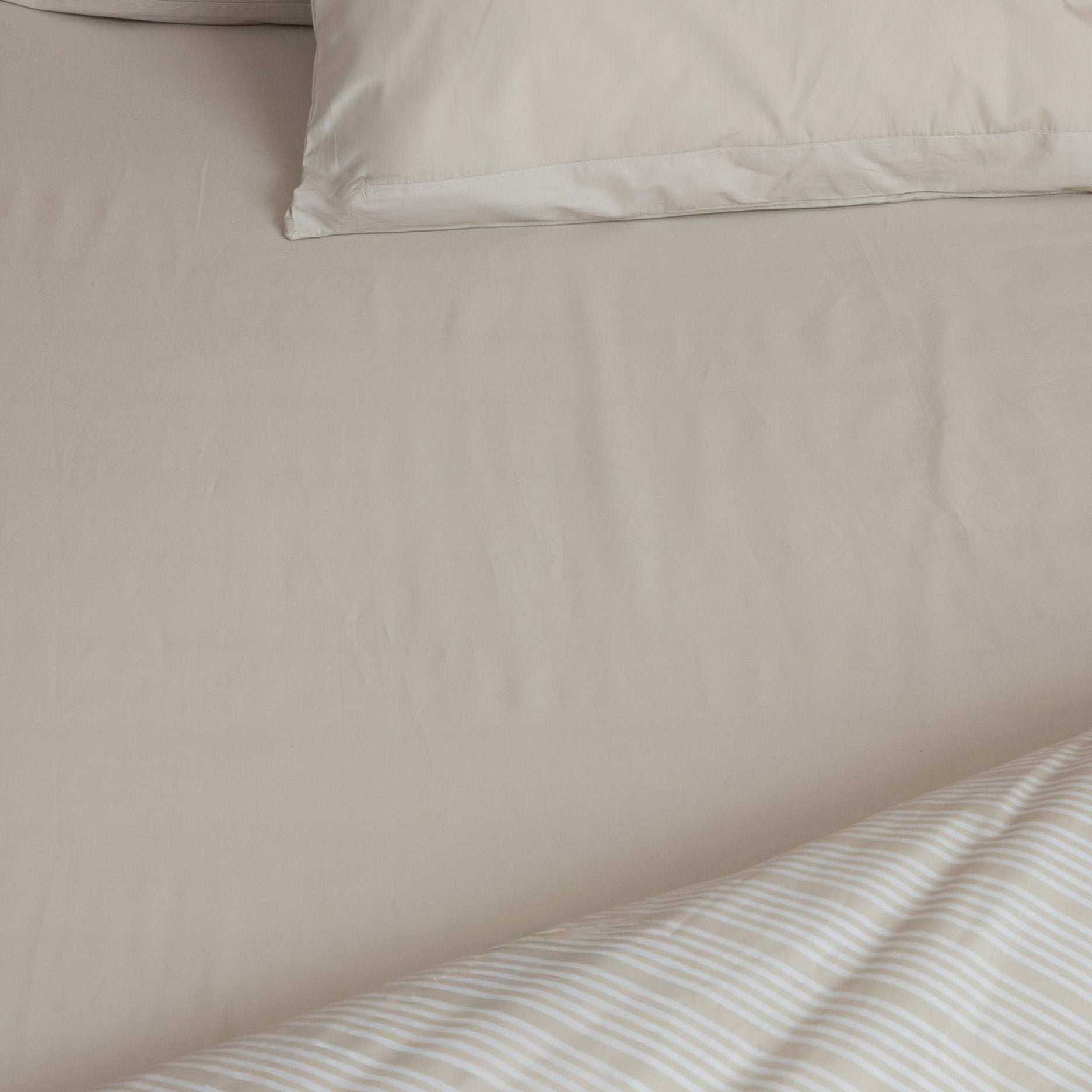 Bokslagen 90x200x40 cm sand beige