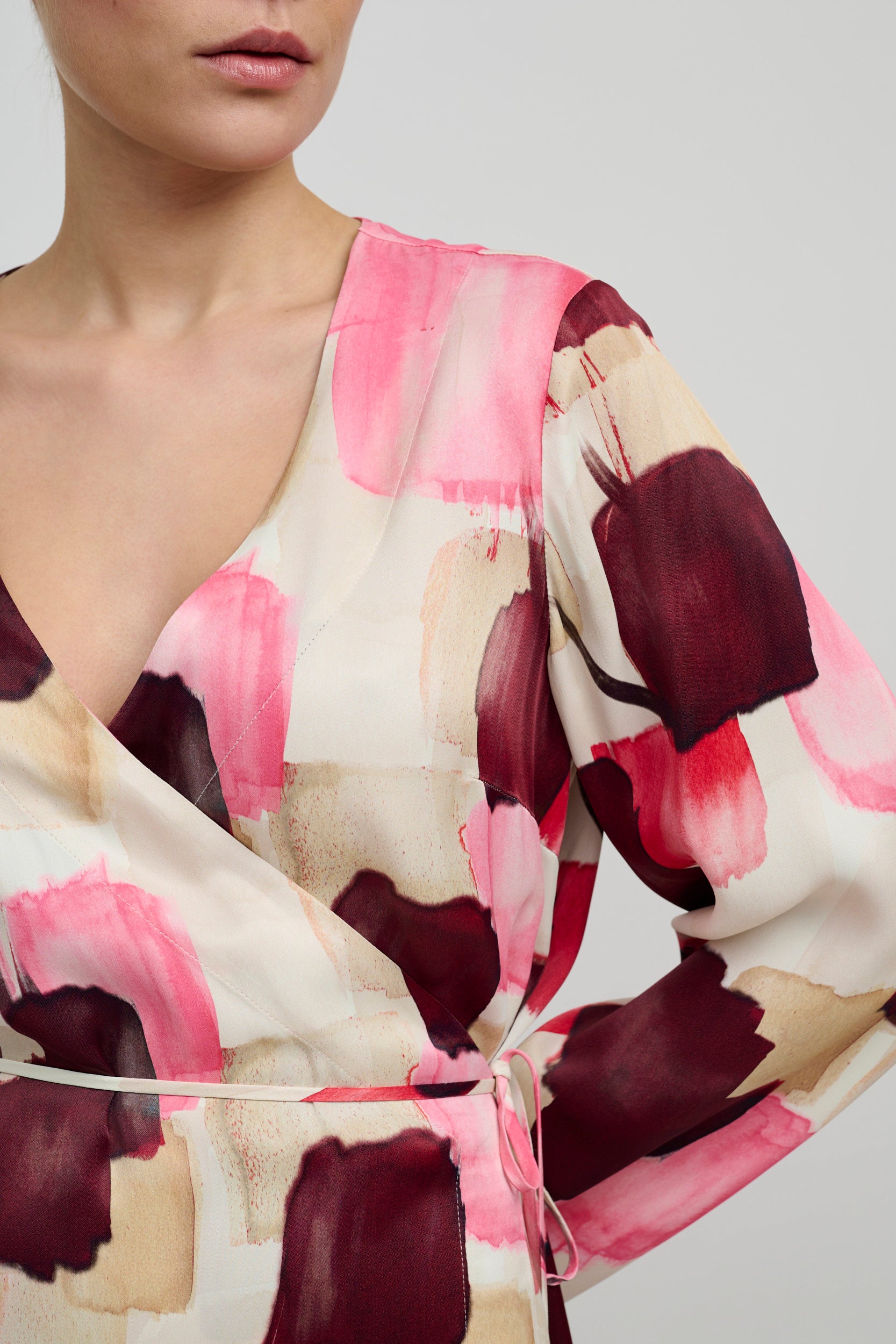 CRYuki Slå-Om-Kjole