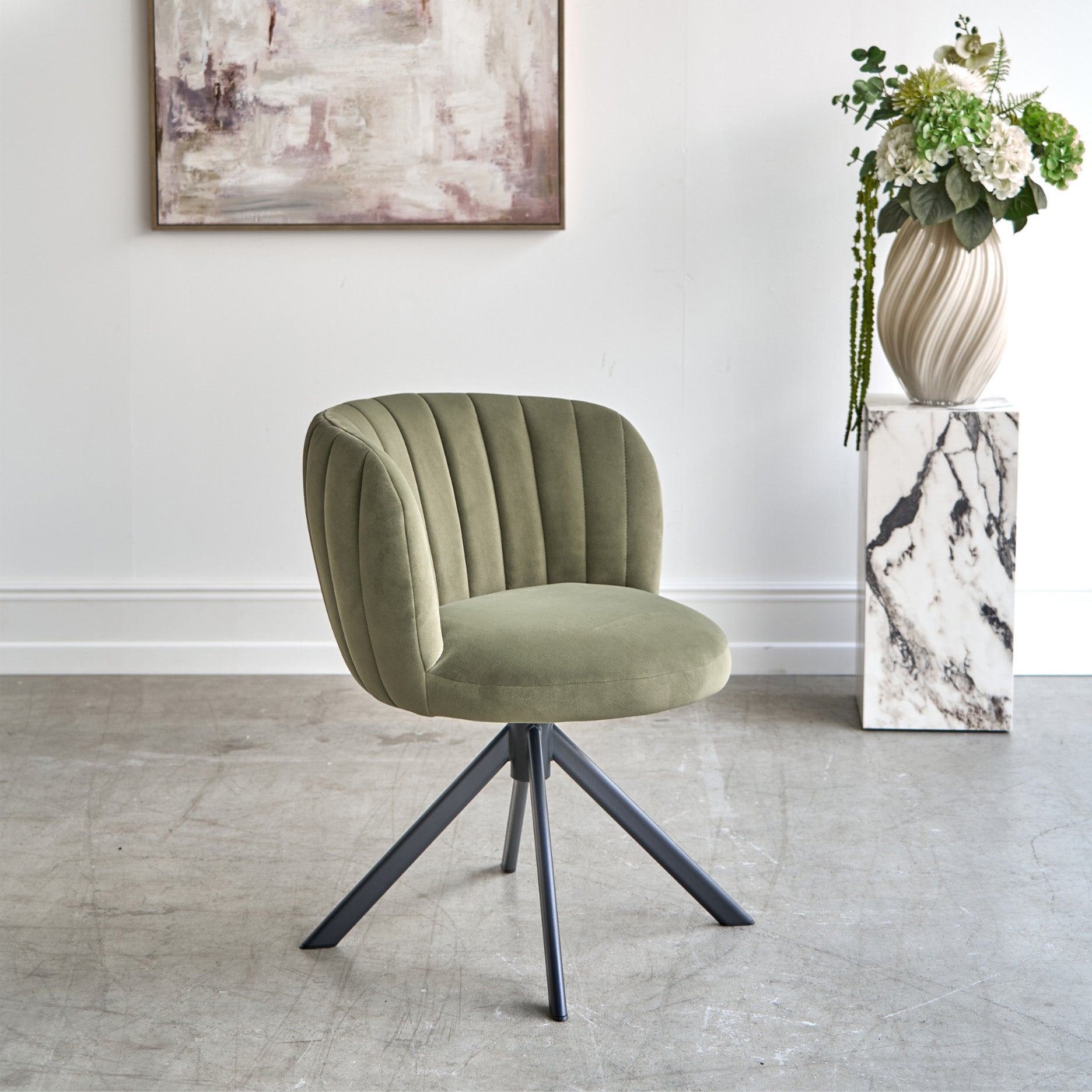 Shelly II spisebordsstol - velour m. drejeben (sort)