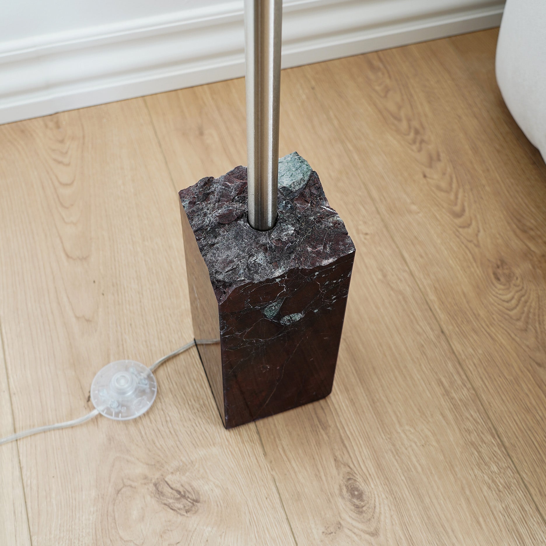 Rød Marmor Gulvlampe