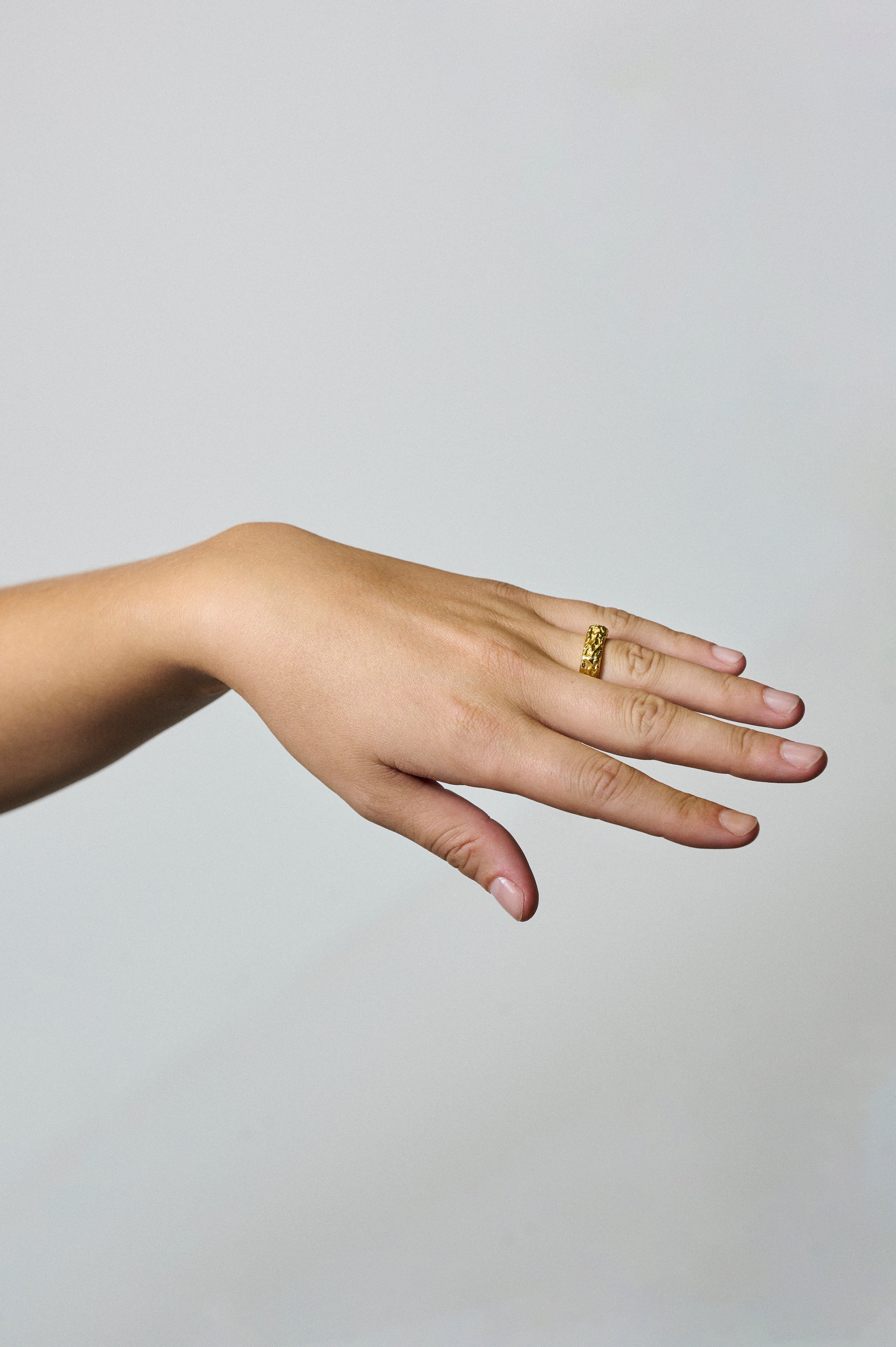 SRBlurry Signet Ring